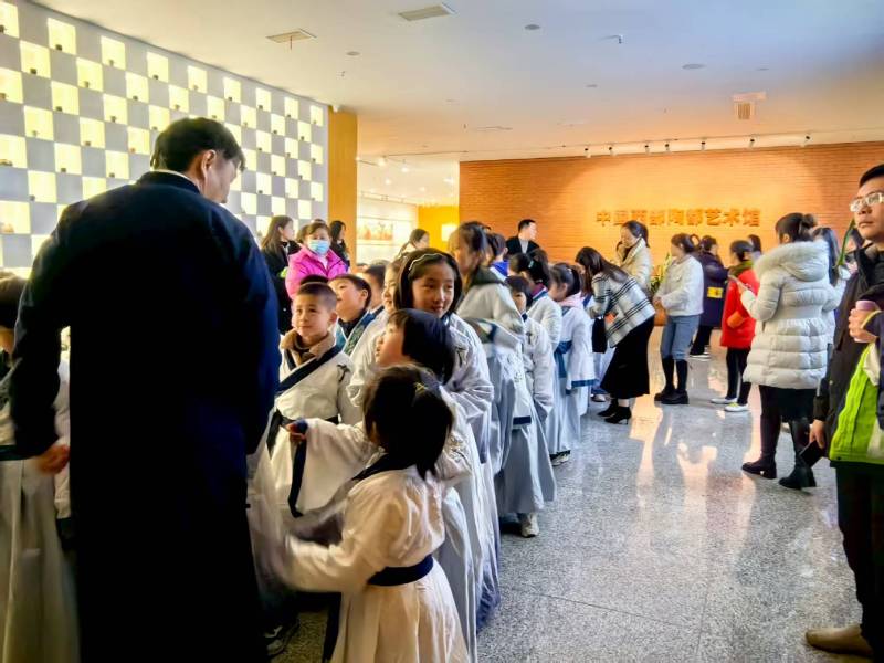 文化赋能：贞丰县魔创文旅挖掘城市文化资源的实践探索